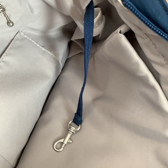 New Baggallini tote bag blue adjustable strap lots of pockets - Picture 12 of 17